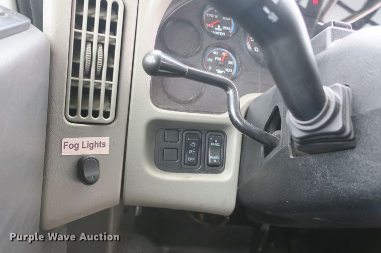 image for item DB10046 2013 International Starcraft bus