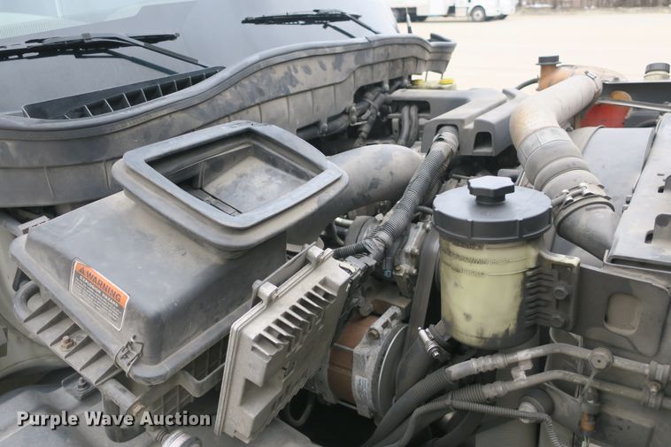 image for item DB10046 2013 International Starcraft bus