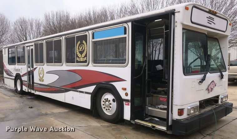 image for item DB10047 2001 Gillig coach bus