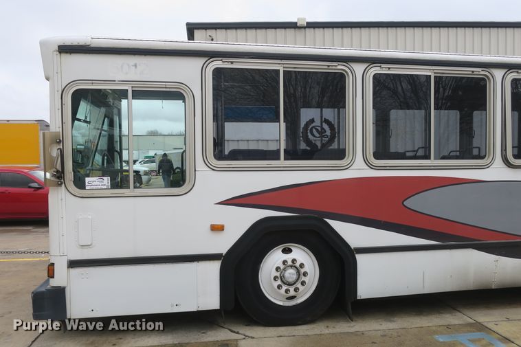 image for item DB10047 2001 Gillig coach bus