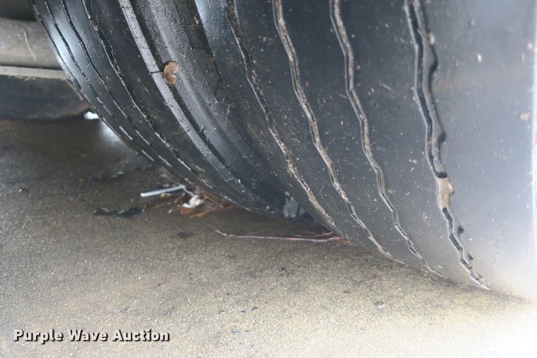 image for item DB10047 2001 Gillig coach bus