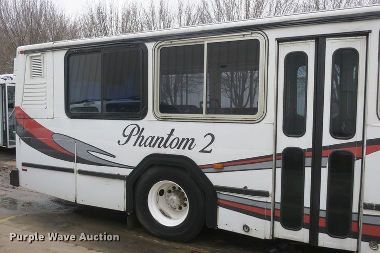 image for item DB10047 2001 Gillig coach bus