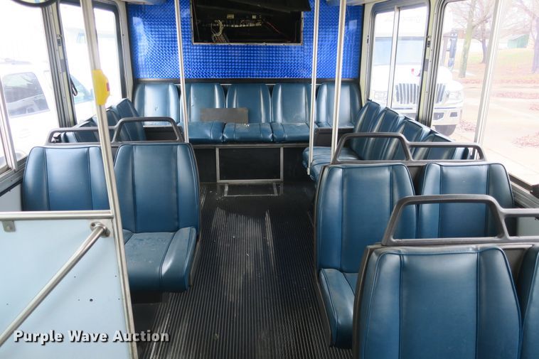 image for item DB10047 2001 Gillig coach bus