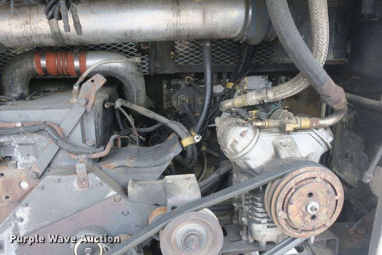 image for item DB10047 2001 Gillig coach bus