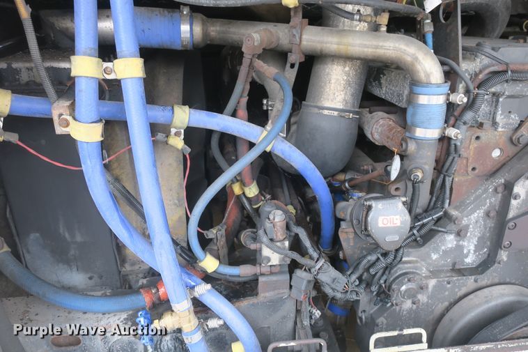 image for item DB10047 2001 Gillig coach bus