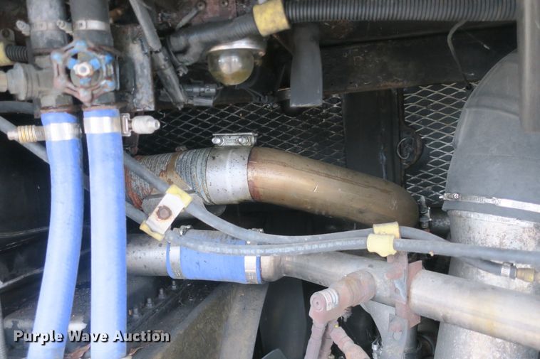 image for item DB10047 2001 Gillig coach bus