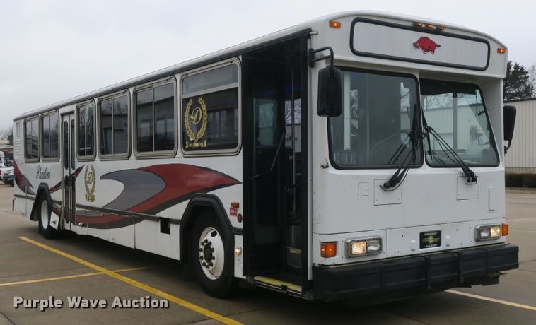 image for item DB10049 2001 Gillig C21D1O2N4 coach bus