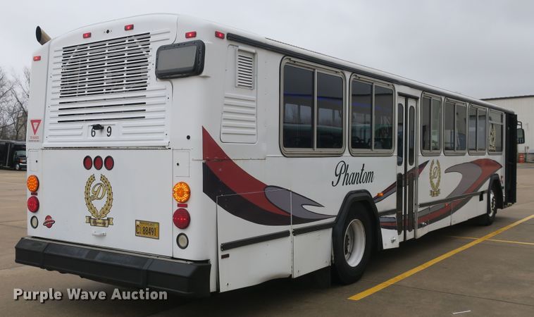 image for item DB10049 2001 Gillig C21D1O2N4 coach bus