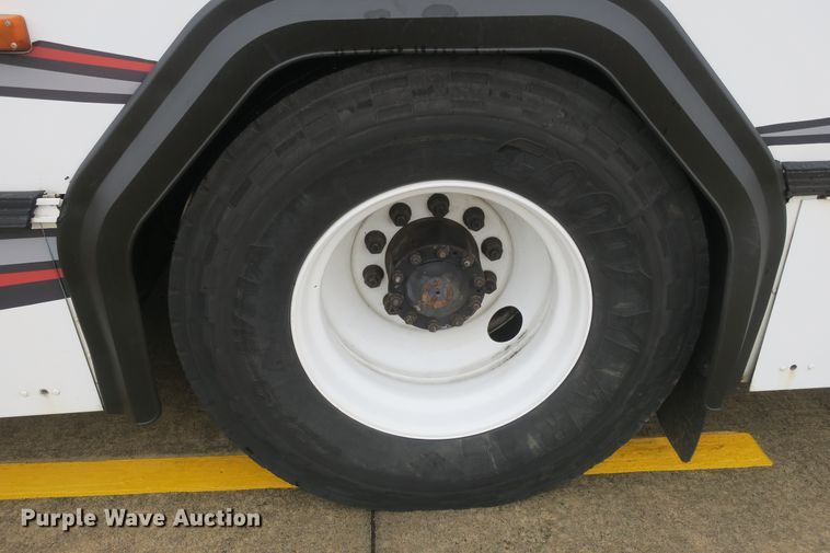 image for item DB10049 2001 Gillig C21D1O2N4 coach bus