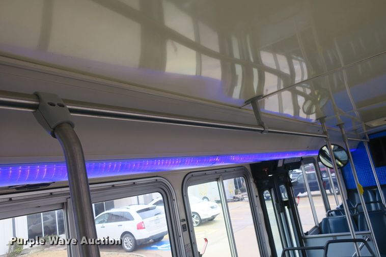 image for item DB10049 2001 Gillig C21D1O2N4 coach bus