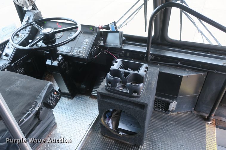 image for item DB10049 2001 Gillig C21D1O2N4 coach bus