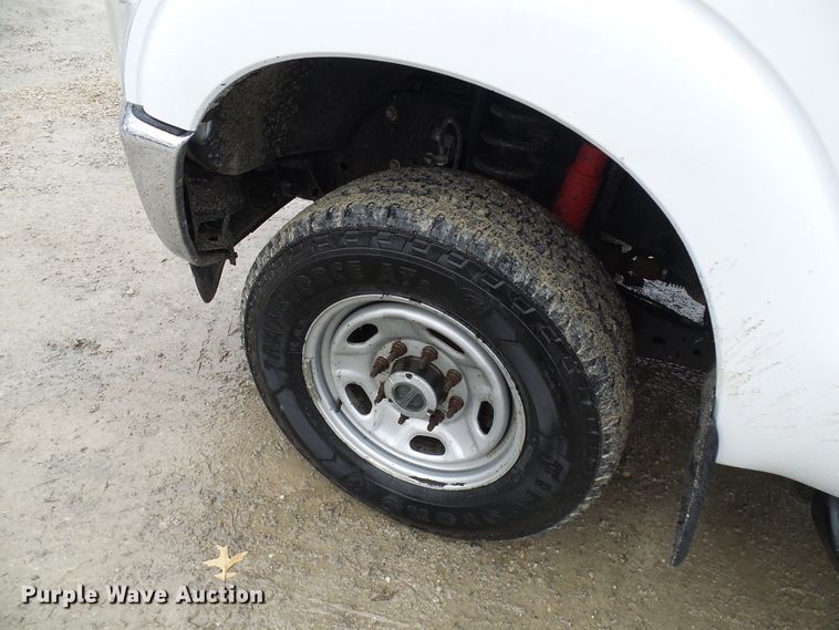 image for item DD1953 2011 Ford F350 Super Duty Crew Cab pickup truck