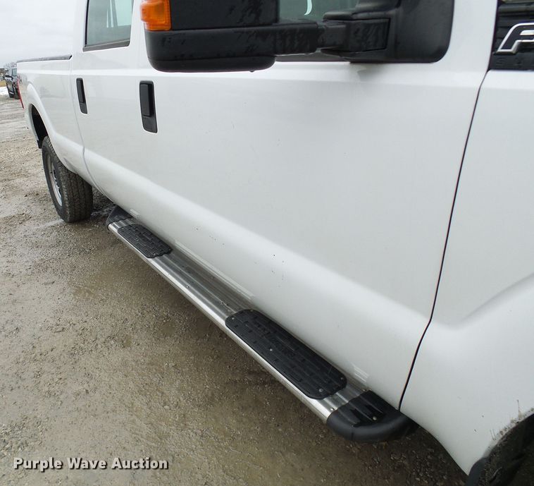 image for item DD1953 2011 Ford F350 Super Duty Crew Cab pickup truck