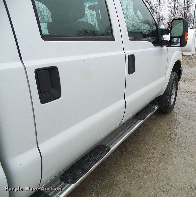 image for item DD1953 2011 Ford F350 Super Duty Crew Cab pickup truck