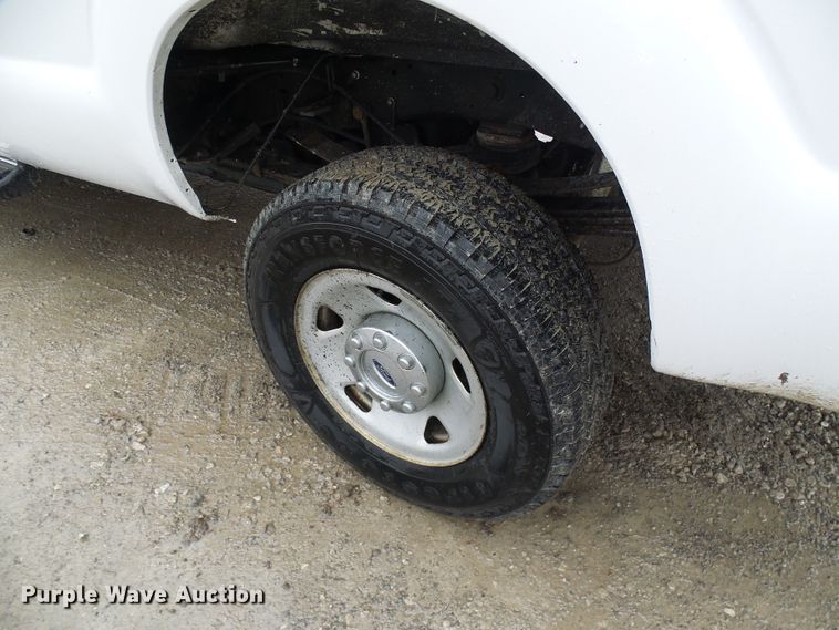 image for item DD1953 2011 Ford F350 Super Duty Crew Cab pickup truck