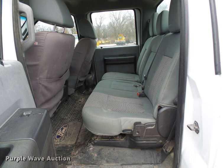 image for item DD1953 2011 Ford F350 Super Duty Crew Cab pickup truck