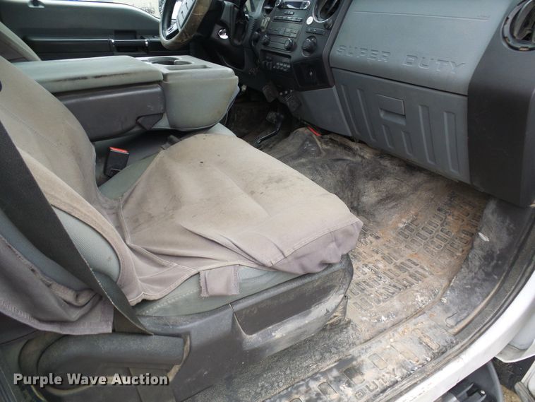 image for item DD1953 2011 Ford F350 Super Duty Crew Cab pickup truck