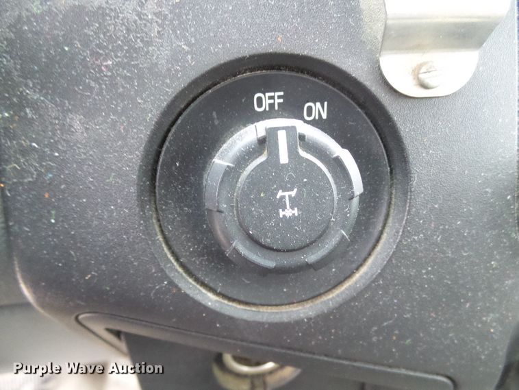 image for item DD1953 2011 Ford F350 Super Duty Crew Cab pickup truck