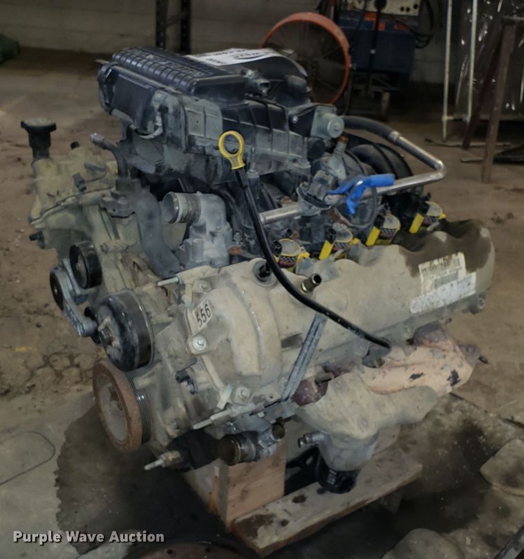image for item DD2651 Ford 5.4L V8 gas engine