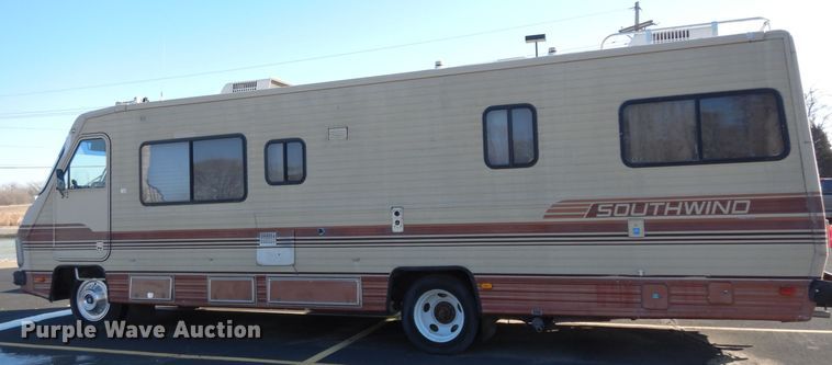 1984 Chevrolet Fleetwood Southwind RV in Manhattan, KS | Item DE4305 ...