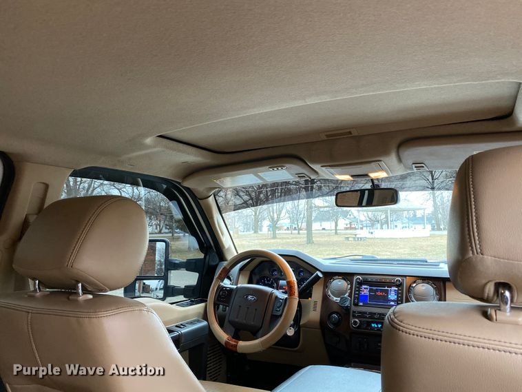 image for item DF6644 2012 Ford F250 Super Duty Crew Cab pickup truck