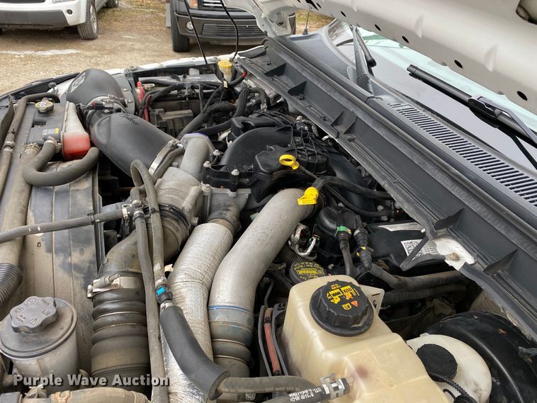 image for item DF6644 2012 Ford F250 Super Duty Crew Cab pickup truck