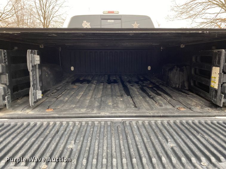 image for item DF6644 2012 Ford F250 Super Duty Crew Cab pickup truck