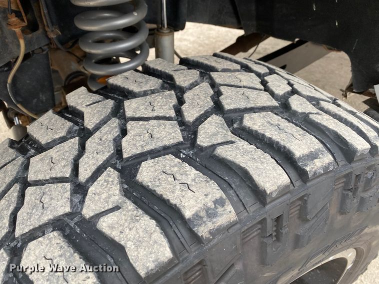 image for item DF6644 2012 Ford F250 Super Duty Crew Cab pickup truck