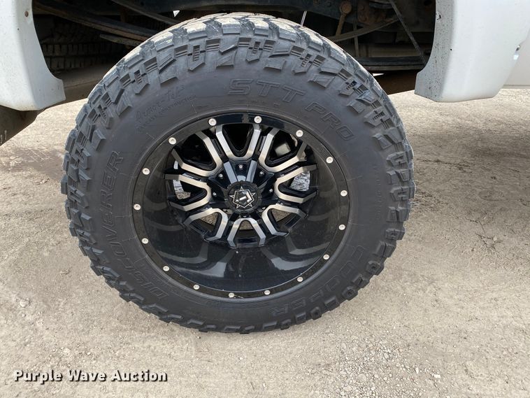 image for item DF6644 2012 Ford F250 Super Duty Crew Cab pickup truck