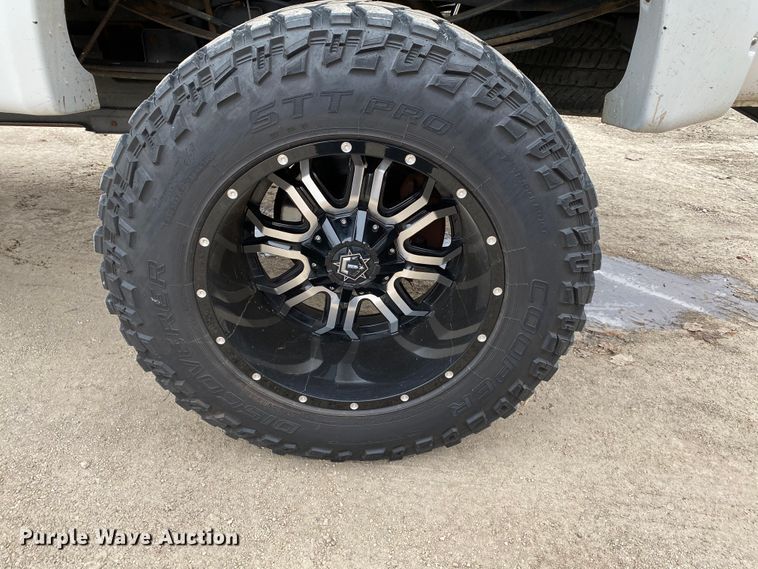 image for item DF6644 2012 Ford F250 Super Duty Crew Cab pickup truck