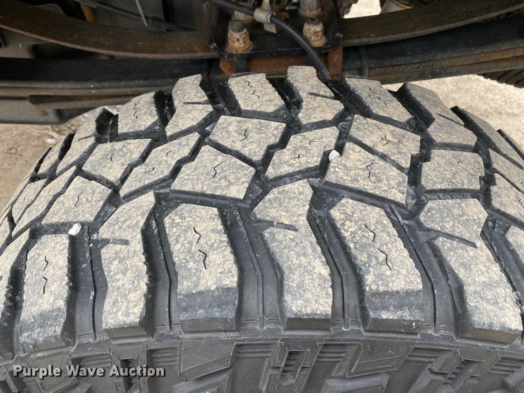 image for item DF6644 2012 Ford F250 Super Duty Crew Cab pickup truck