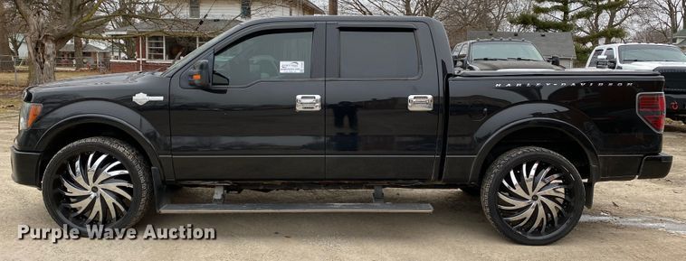 image for item DF6645 2010 Ford F150 Harley Davidson SuperCrew pickup truck