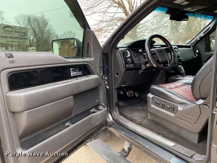 image for item DF6645 2010 Ford F150 Harley Davidson SuperCrew pickup truck