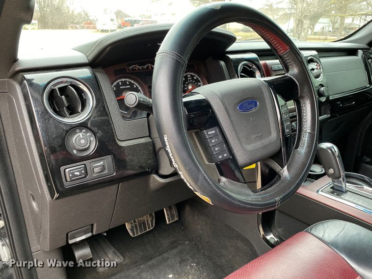 image for item DF6645 2010 Ford F150 Harley Davidson SuperCrew pickup truck