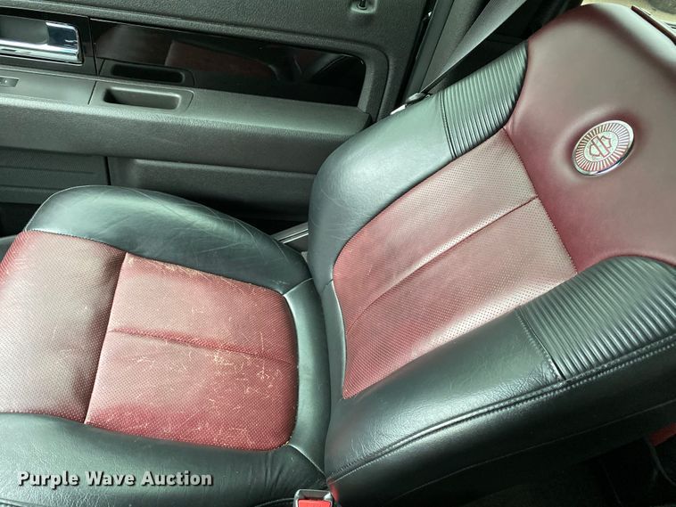 image for item DF6645 2010 Ford F150 Harley Davidson SuperCrew pickup truck