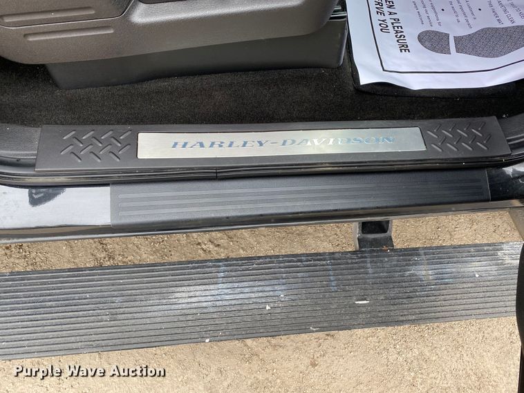 image for item DF6645 2010 Ford F150 Harley Davidson SuperCrew pickup truck