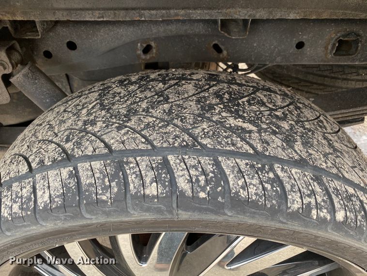 image for item DF6645 2010 Ford F150 Harley Davidson SuperCrew pickup truck