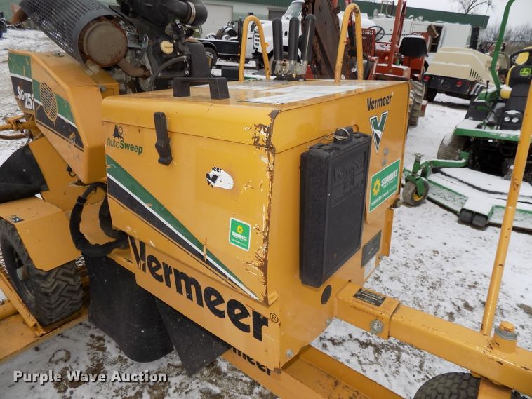 image for item DG2512 2012 Vermeer SC252 stump grinder with trailer