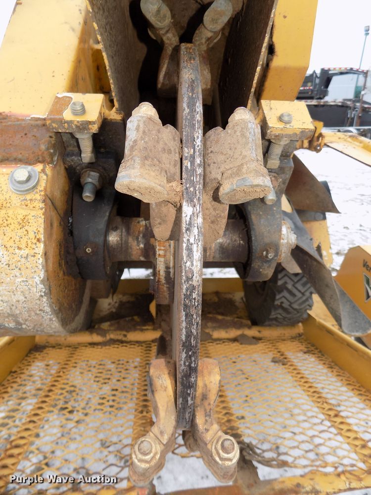 image for item DG2512 2012 Vermeer SC252 stump grinder with trailer