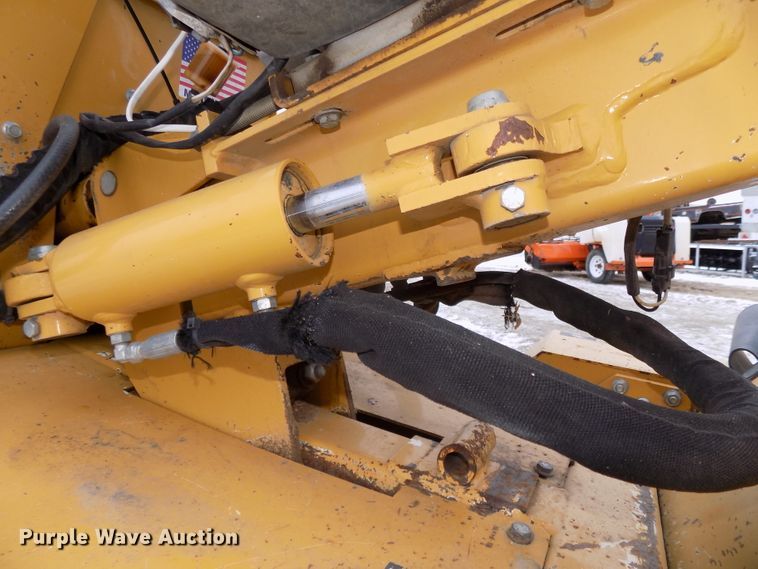 image for item DG2512 2012 Vermeer SC252 stump grinder with trailer