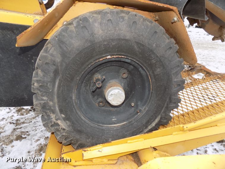 image for item DG2512 2012 Vermeer SC252 stump grinder with trailer