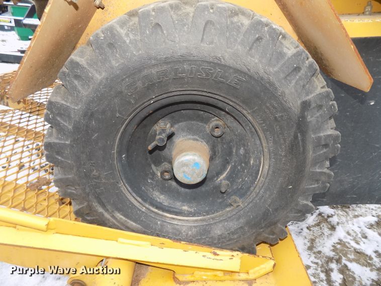 image for item DG2512 2012 Vermeer SC252 stump grinder with trailer