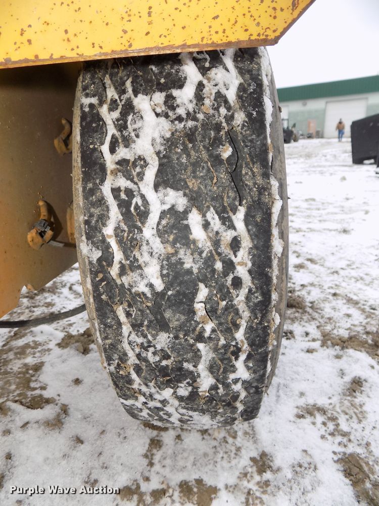 image for item DG2512 2012 Vermeer SC252 stump grinder with trailer