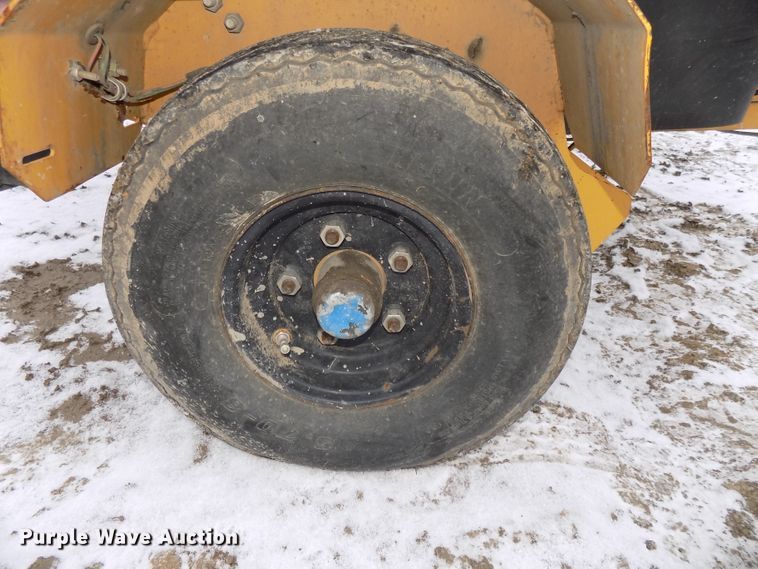 image for item DG2512 2012 Vermeer SC252 stump grinder with trailer