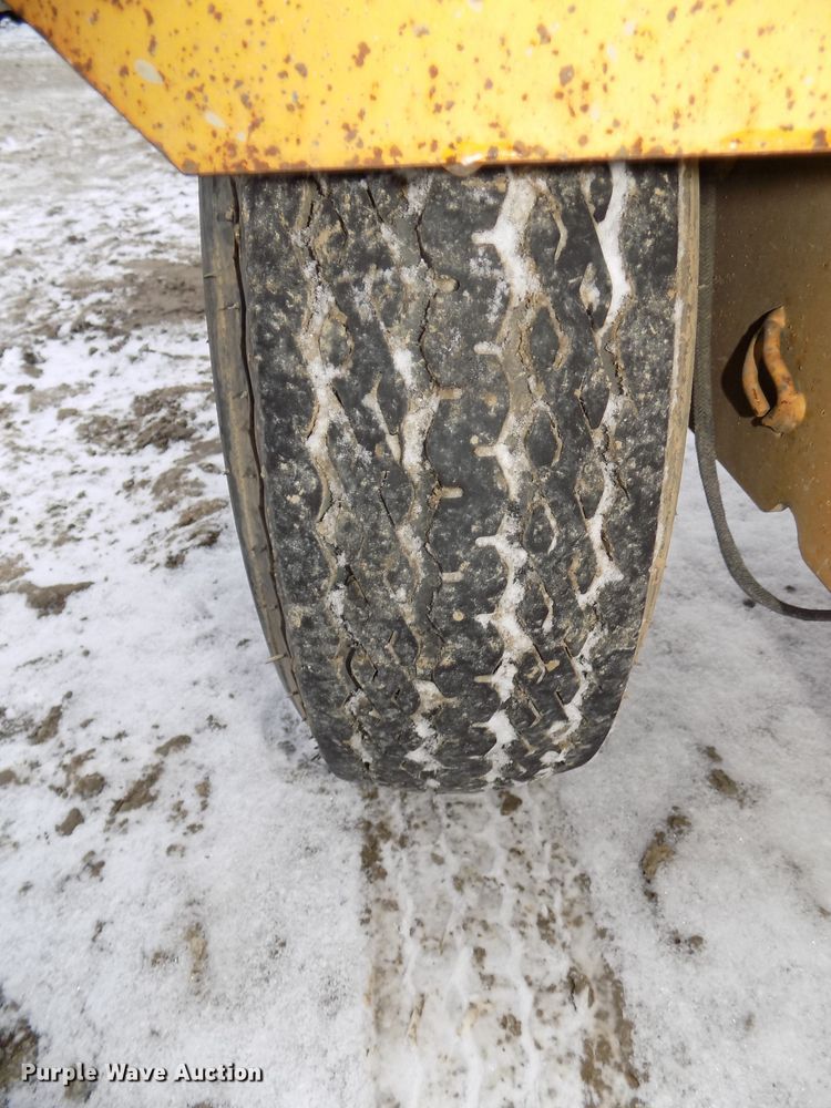 image for item DG2512 2012 Vermeer SC252 stump grinder with trailer