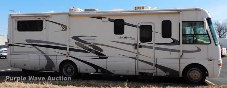 image for item DG6258 2005 National Sea Breeze LX RV