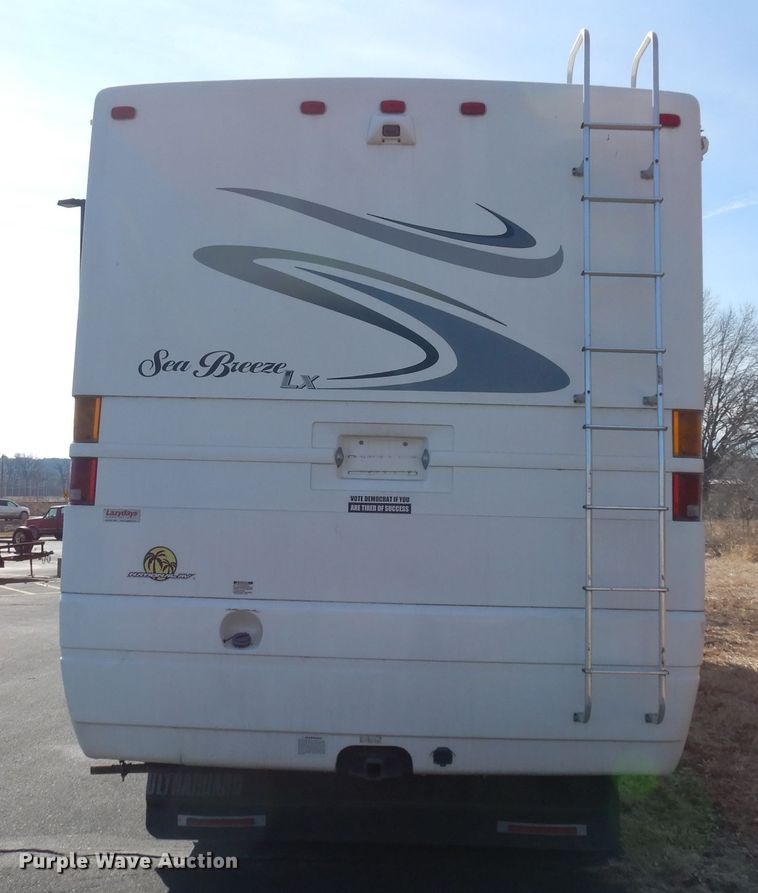 image for item DG6258 2005 National Sea Breeze LX RV