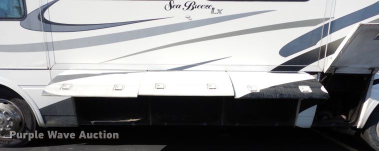 image for item DG6258 2005 National Sea Breeze LX RV