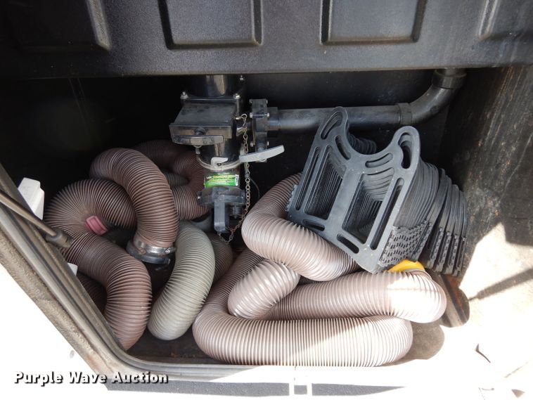 image for item DG6258 2005 National Sea Breeze LX RV