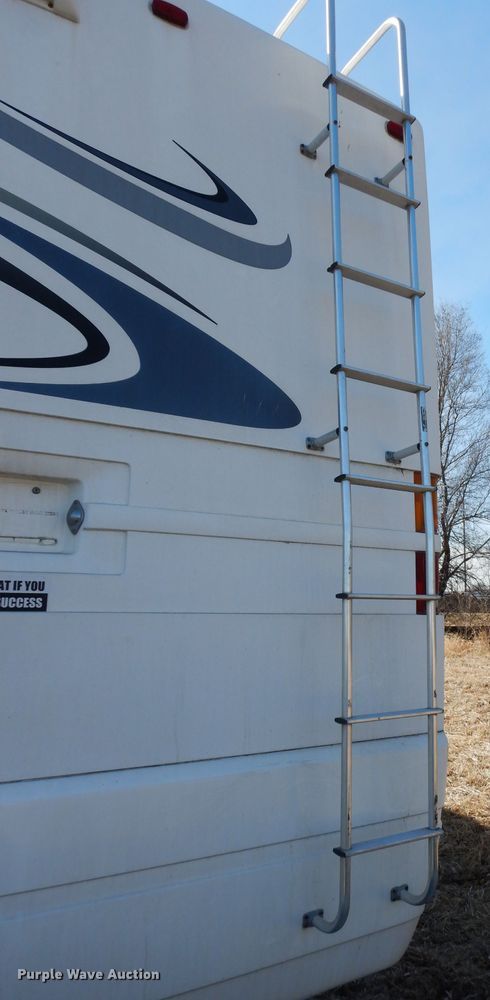 image for item DG6258 2005 National Sea Breeze LX RV